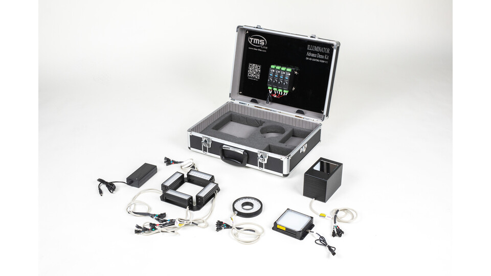 Multi-Spectrum RGBW Demo Kit